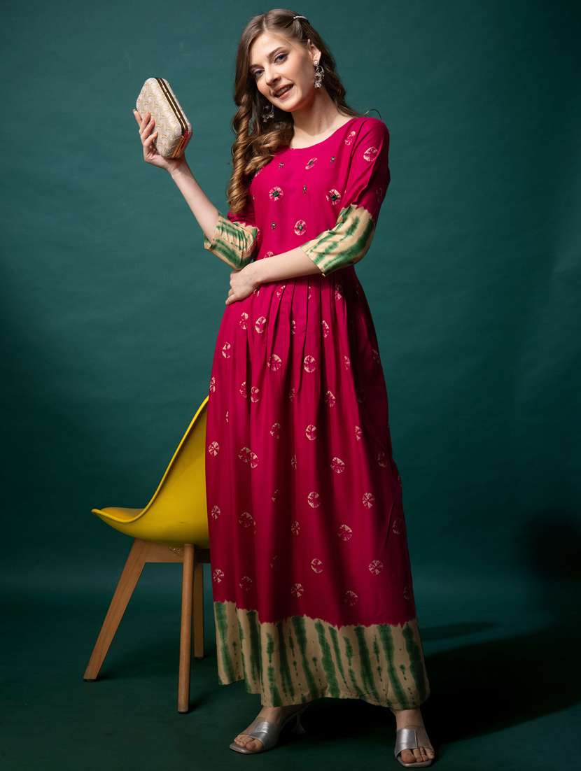 women printed three quarter sleeve anarkali kurta