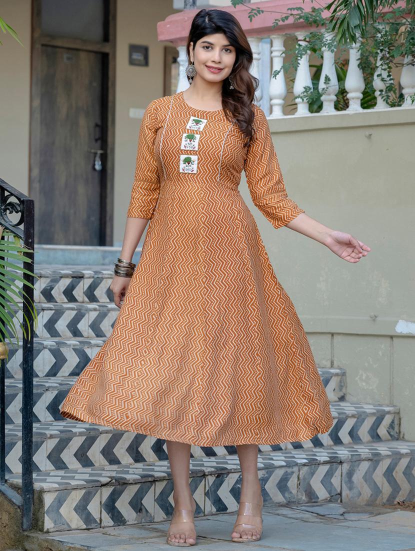 women printed three quarter sleeve anarkali kurta - 22014322 - Standard Image - 3