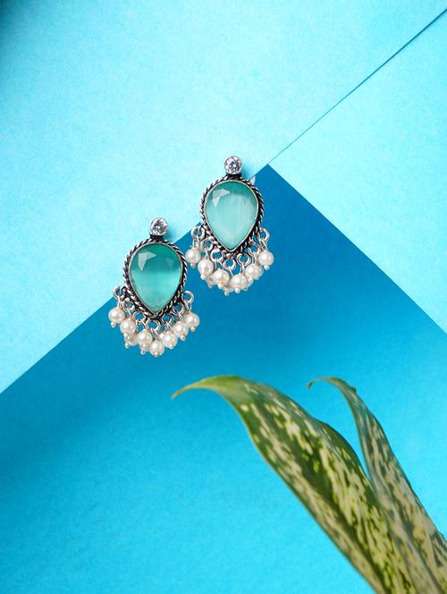 sea green & silver toned classic design crystal stylish stud earrings - 22014476 - Standard Image - 0