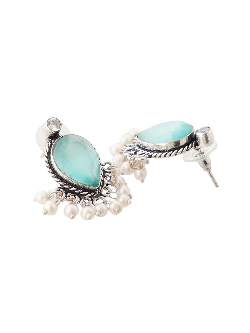 sea green & silver toned classic design crystal stylish stud earrings - 22014476 - Standard Image - 3