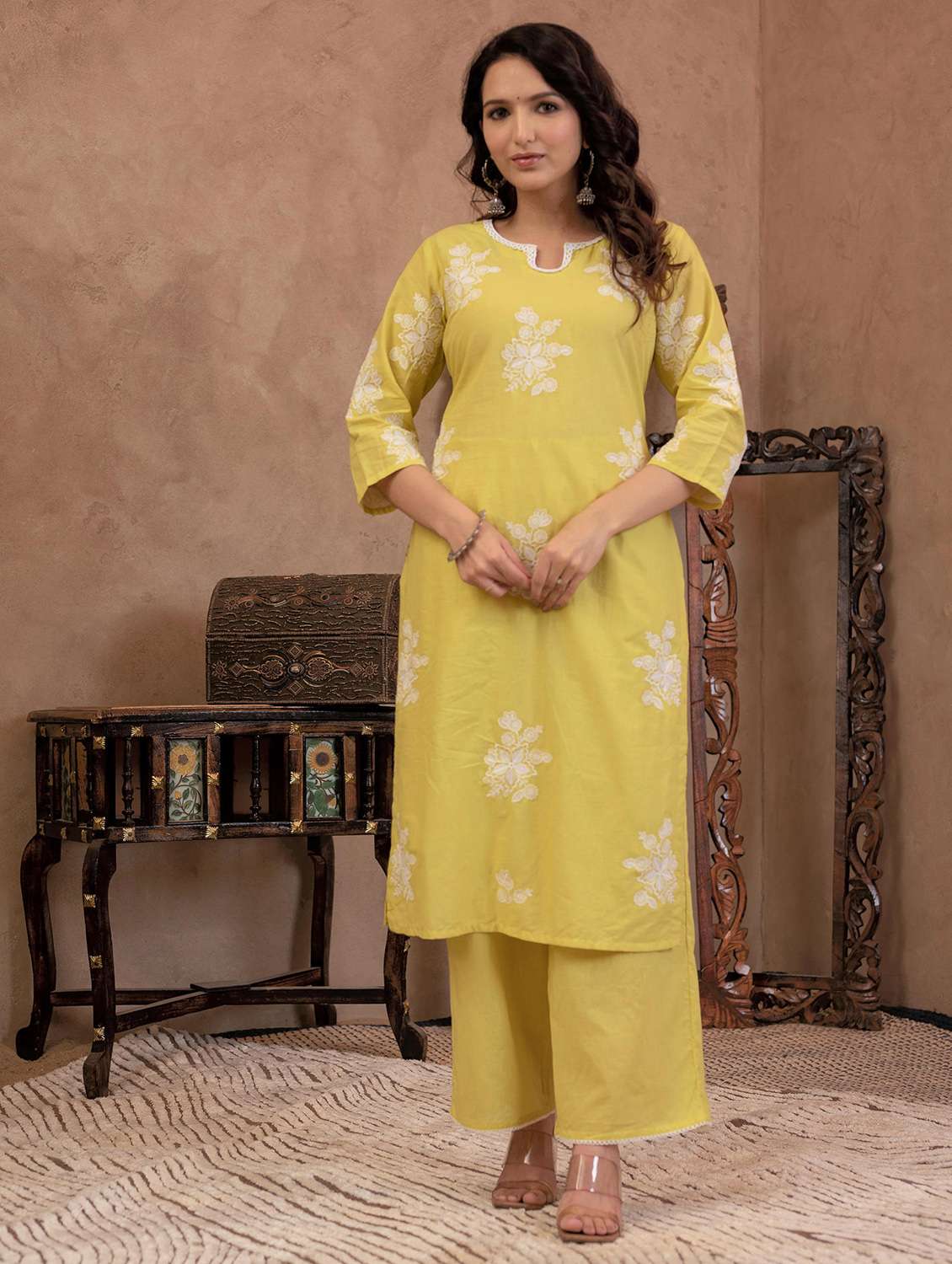 women embroidered three quarter sleeve kurta pant set - 22014579 - Zoom Image - 0