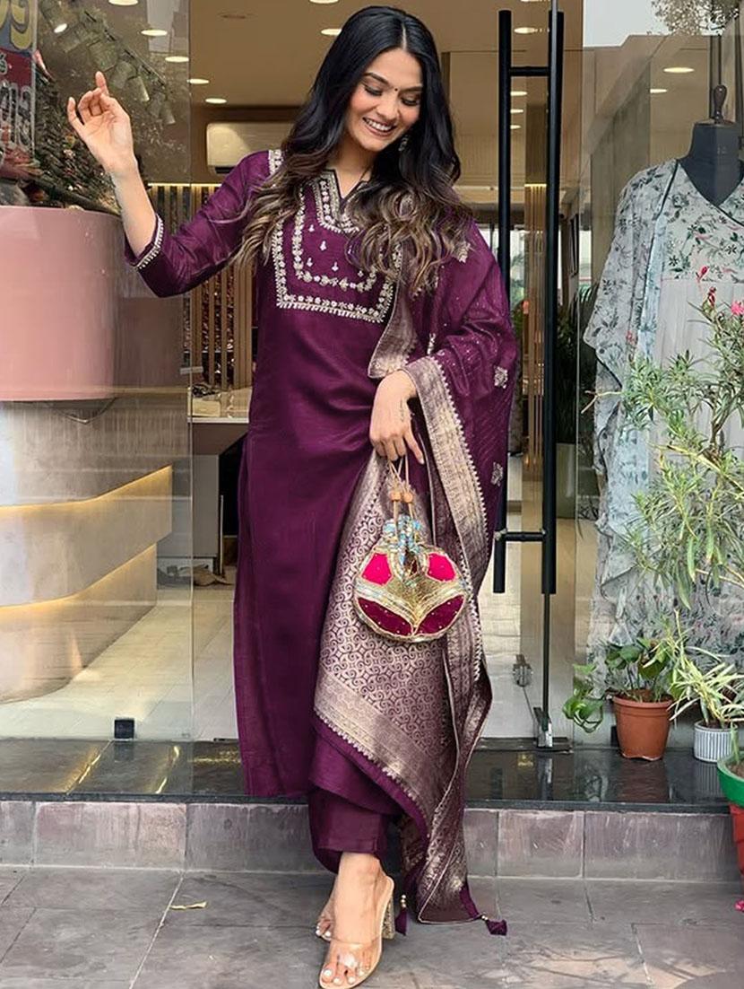 women embroidered three quarter sleeve kurta pant with dupatta set