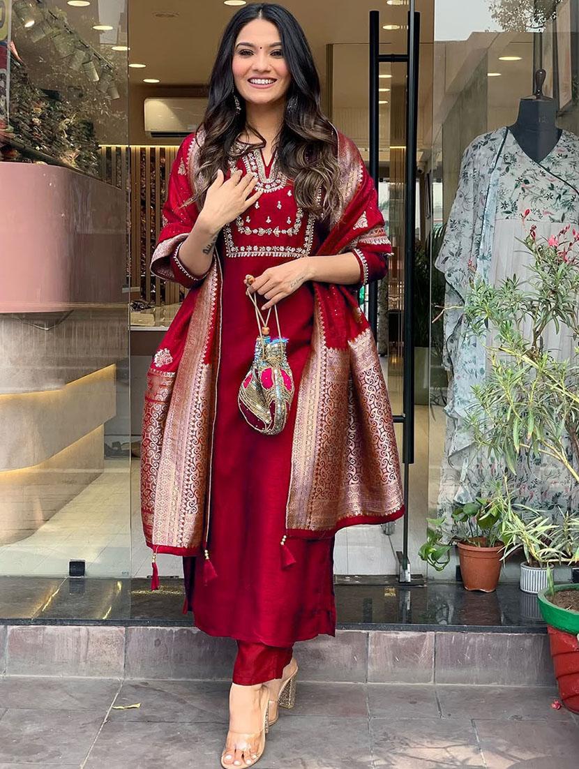 women embroidered three quarter sleeve kurta pant with dupatta set