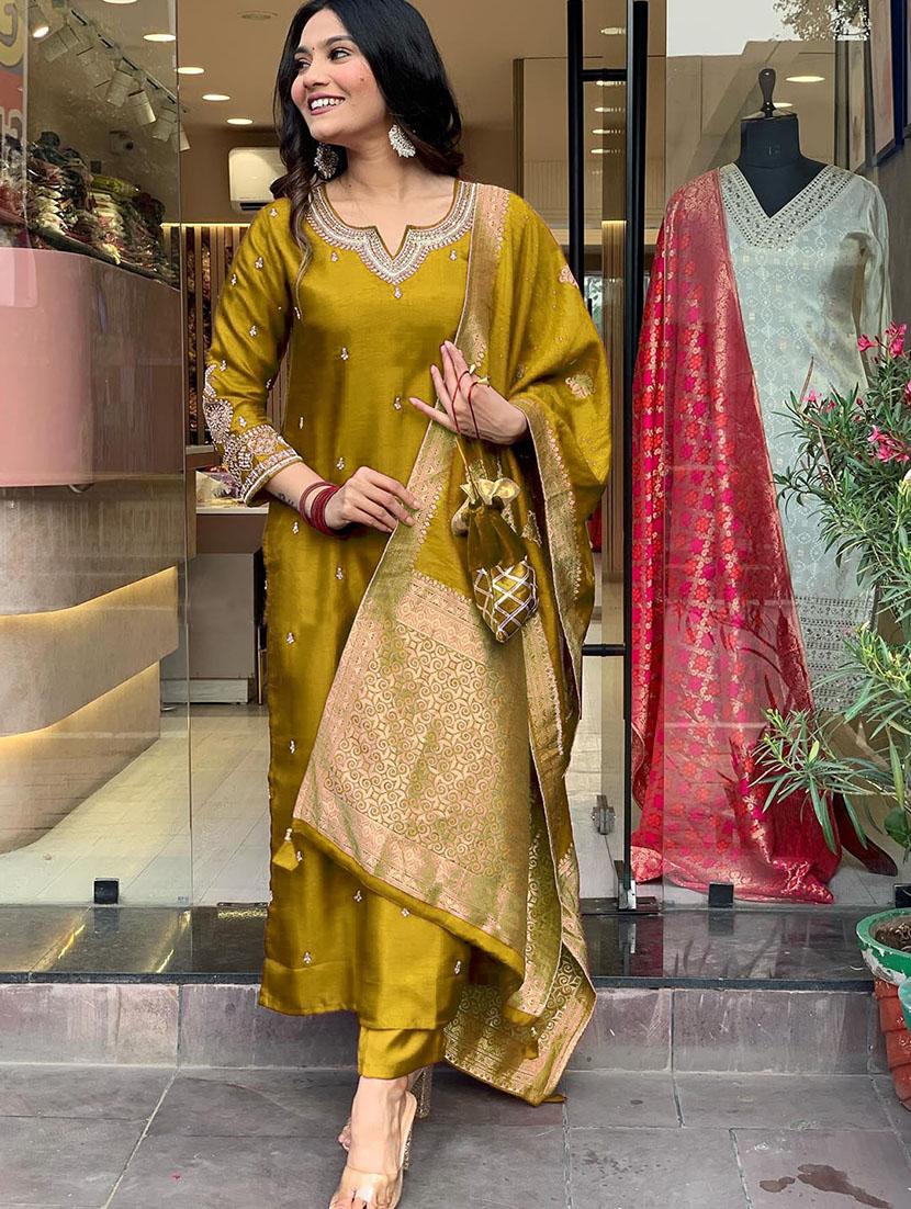 women embroidered three quarter sleeve kurta pant with dupatta set