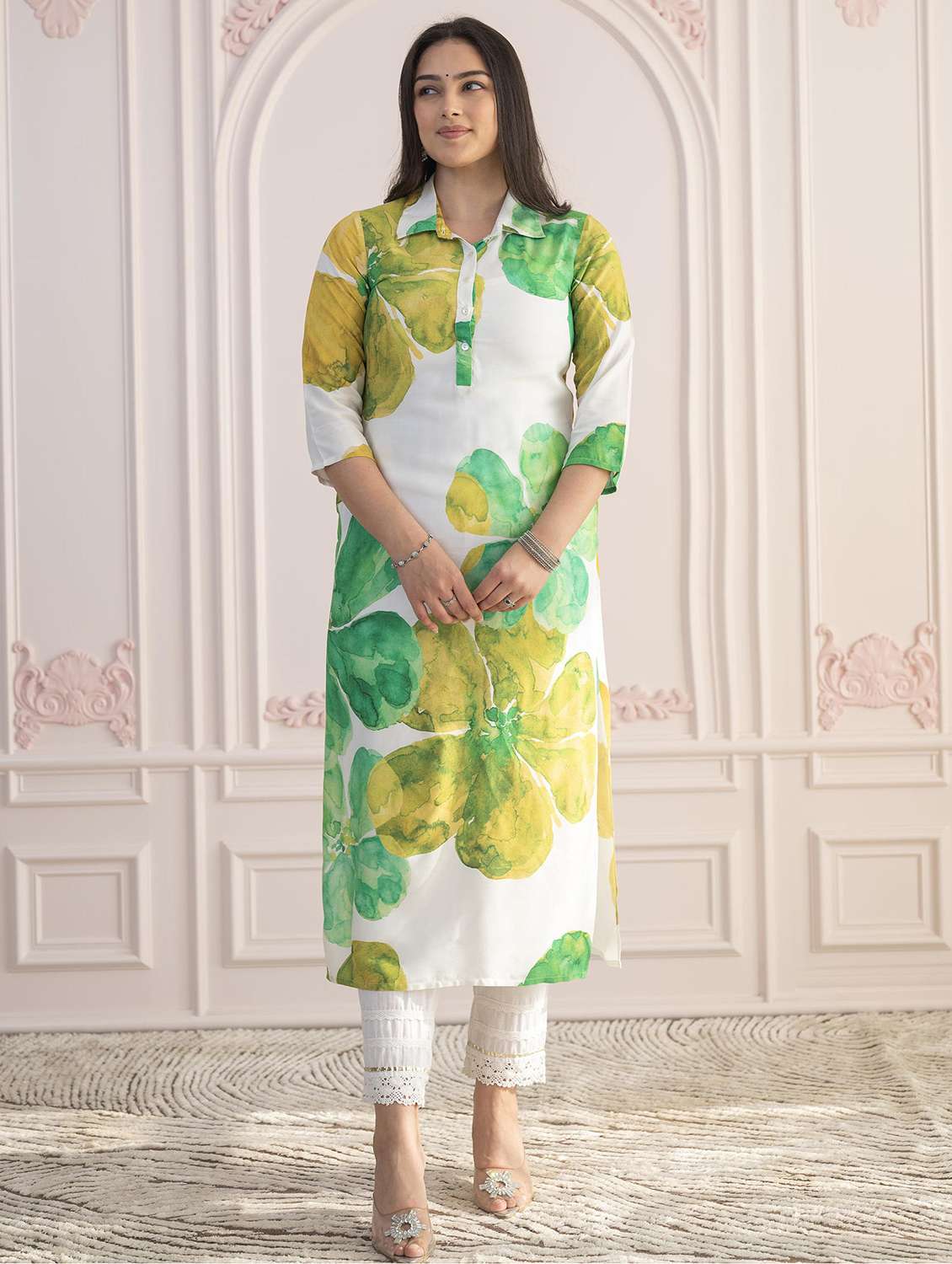 women floral three quarter sleeve straight kurta - 22014716 -  Zoom Image - 0