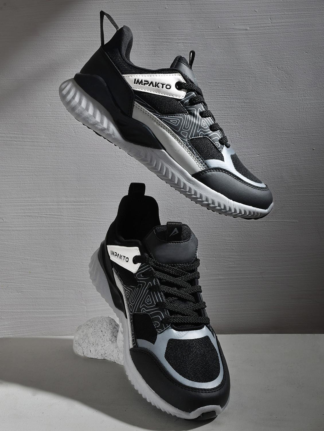 men black lace up sneaker