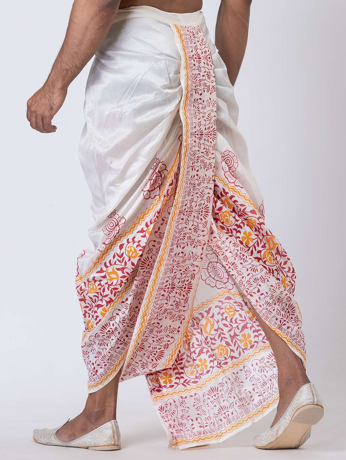 men printed mid rise draped dhoti - 22016512 -  Standard Image - 3