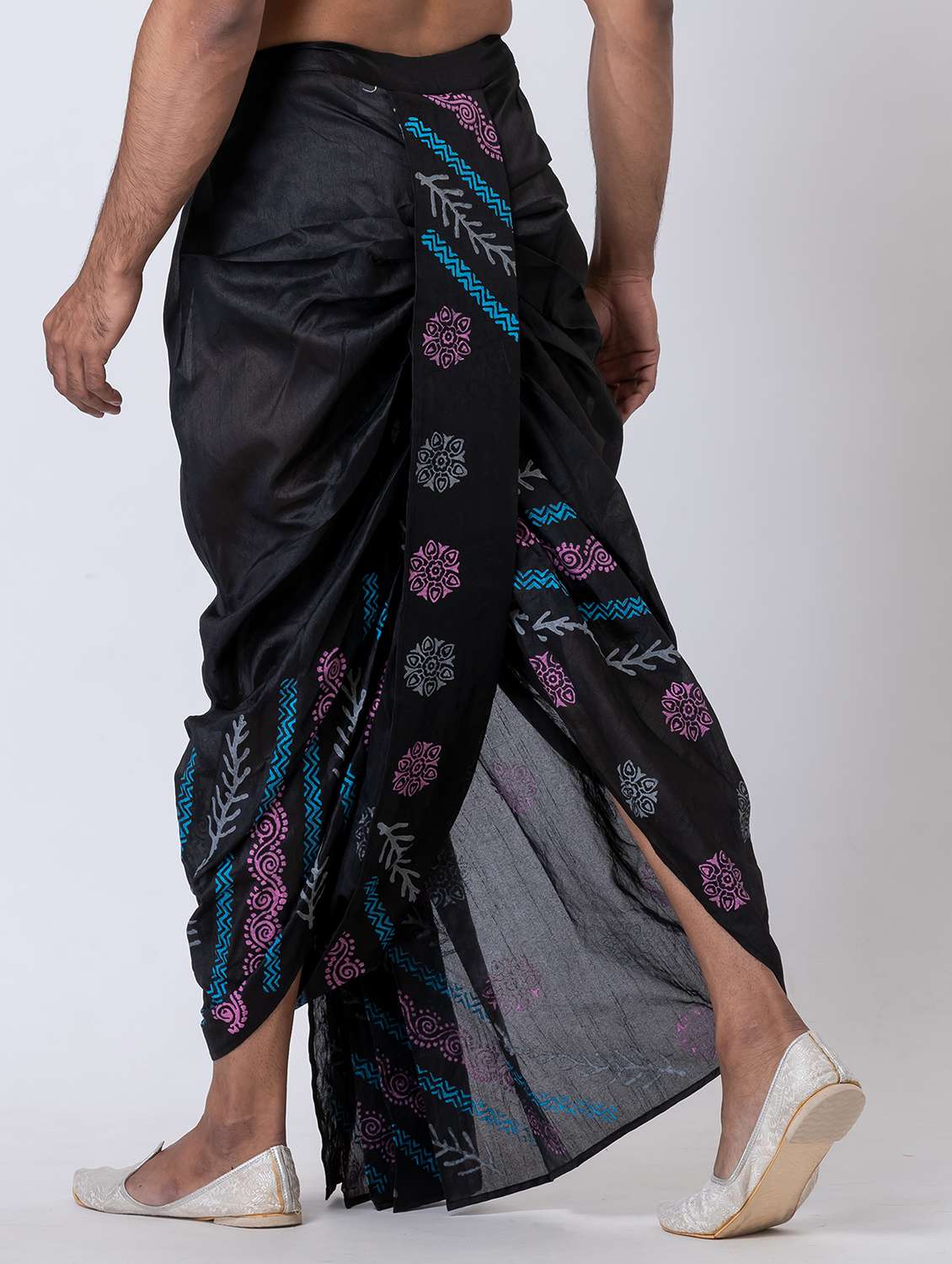 men printed mid rise draped dhoti - 22016522 -  Standard Image - 3