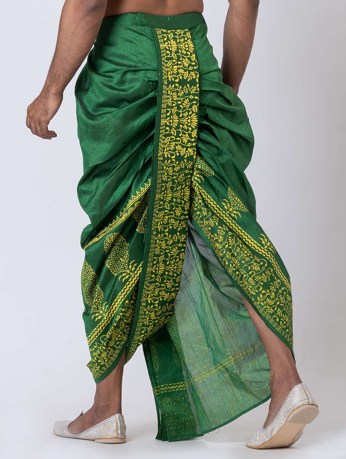 men printed mid rise draped dhoti - 22016523 -  Standard Image - 3