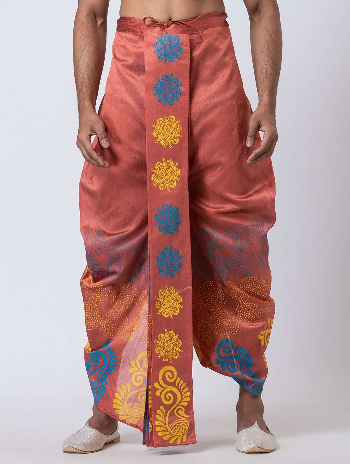 men printed mid rise draped dhoti - 22016525 -  Zoom Image - 0