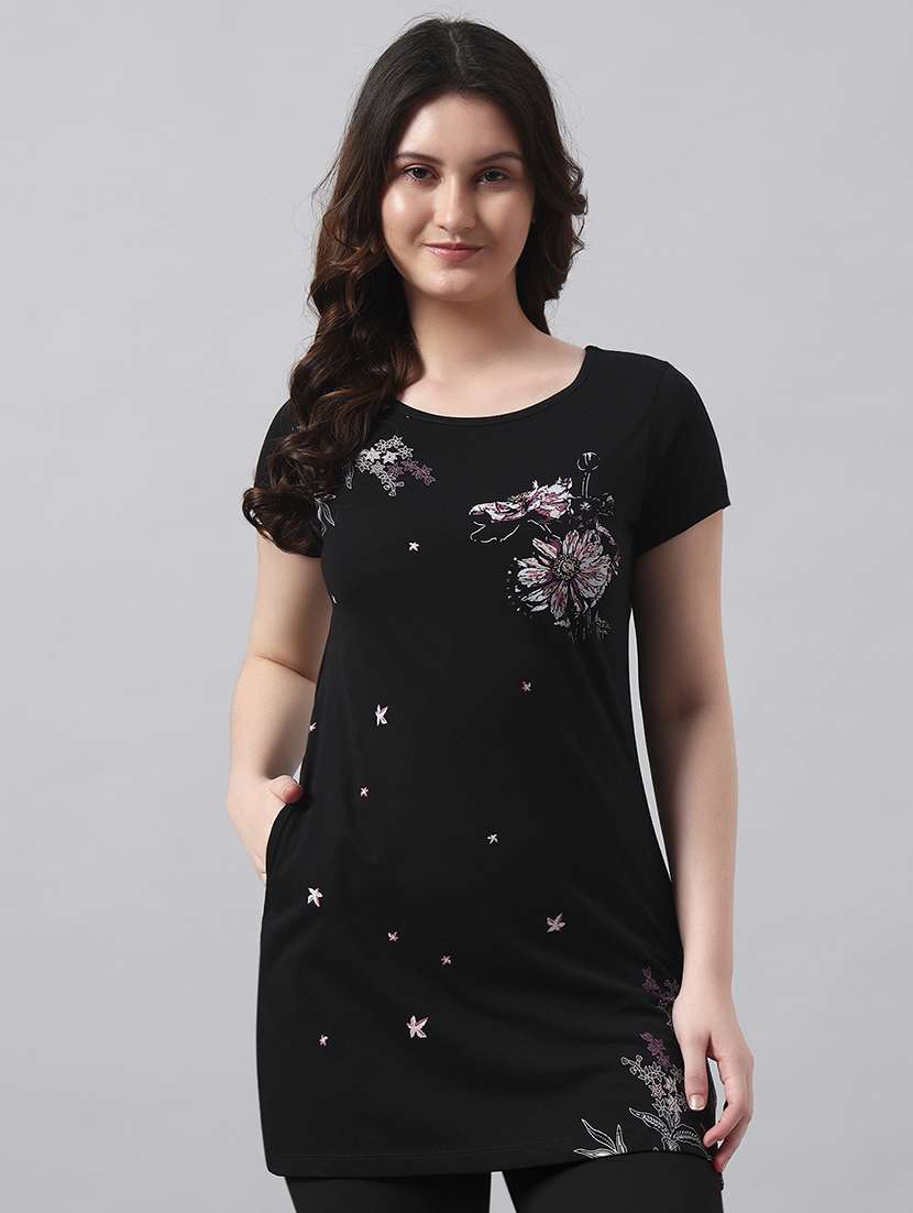 women printed short sleeve regular fit  t-shirt