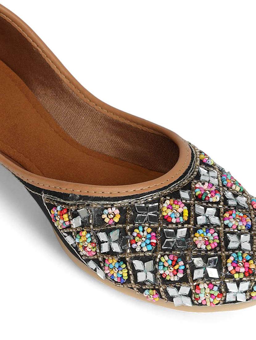 women embellished slip on juti - 22017423 -  Standard Image - 5