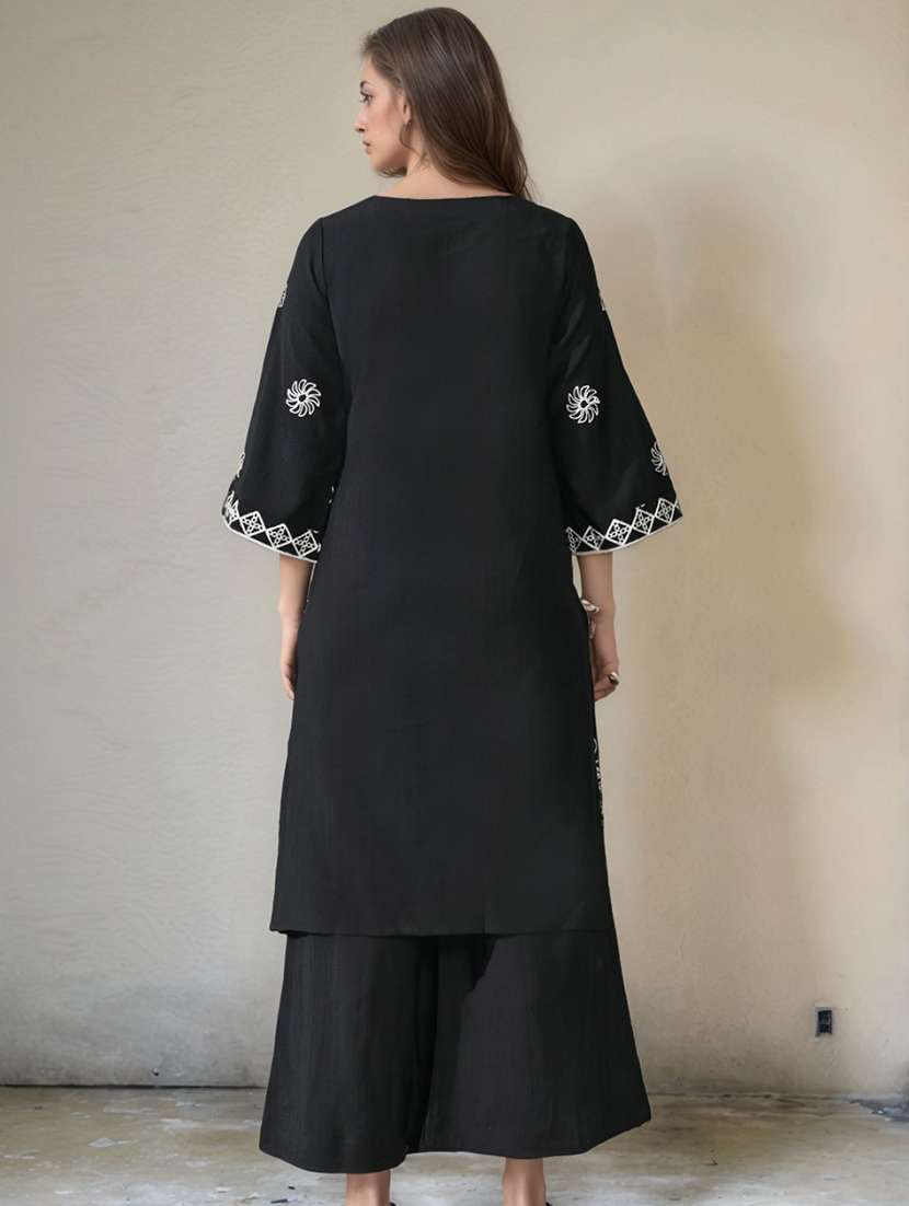 women embroidered three quarter sleeve kurta and palazzo set - 22017584 -  Standard Image - 3