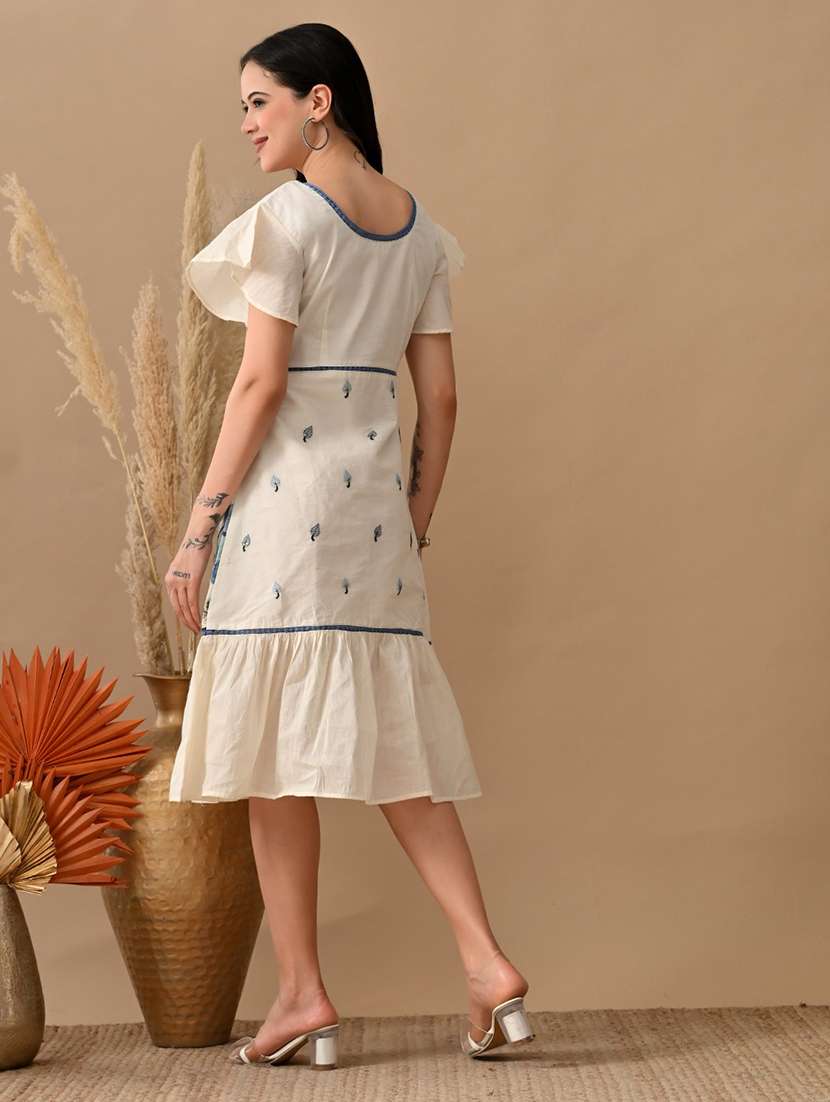 women embroidered flared sleeves tiered dress - 22017609 -  Standard Image - 3