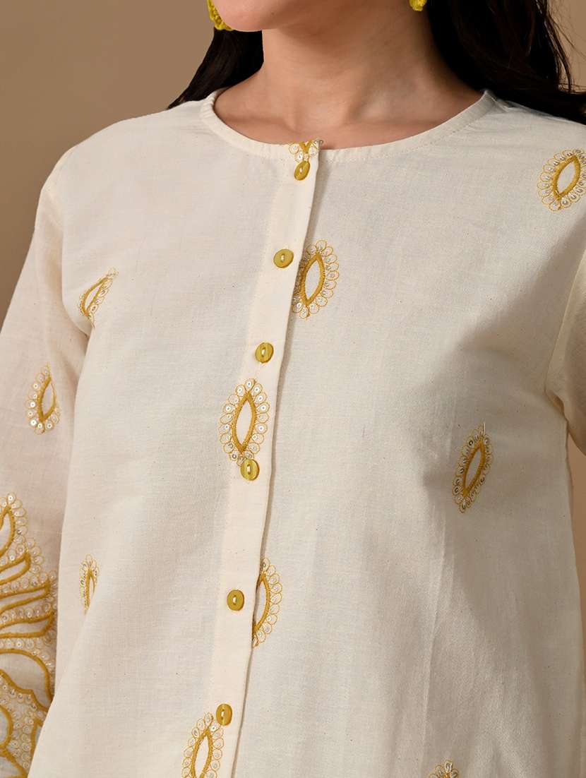 women embroidered three quarter sleeve kurta and pant set - 22017620 - Standard Image - 5