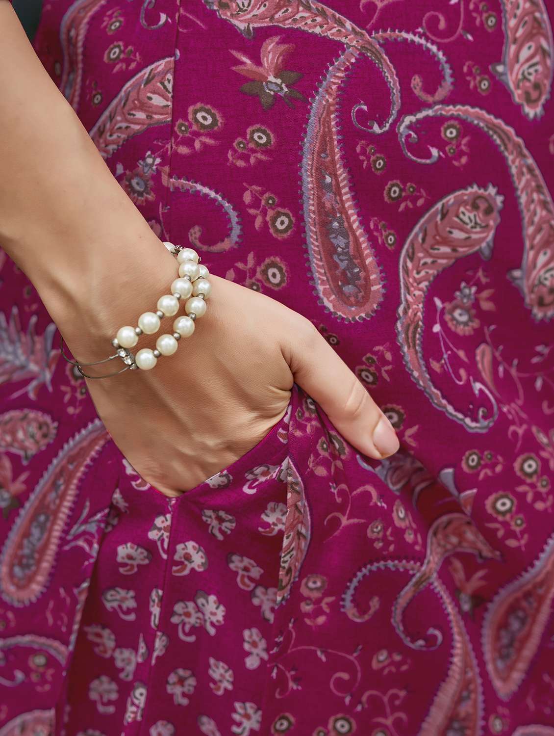 women printed three quarter sleeve kurta and salwar set - 22017850 -  Standard Image - 5