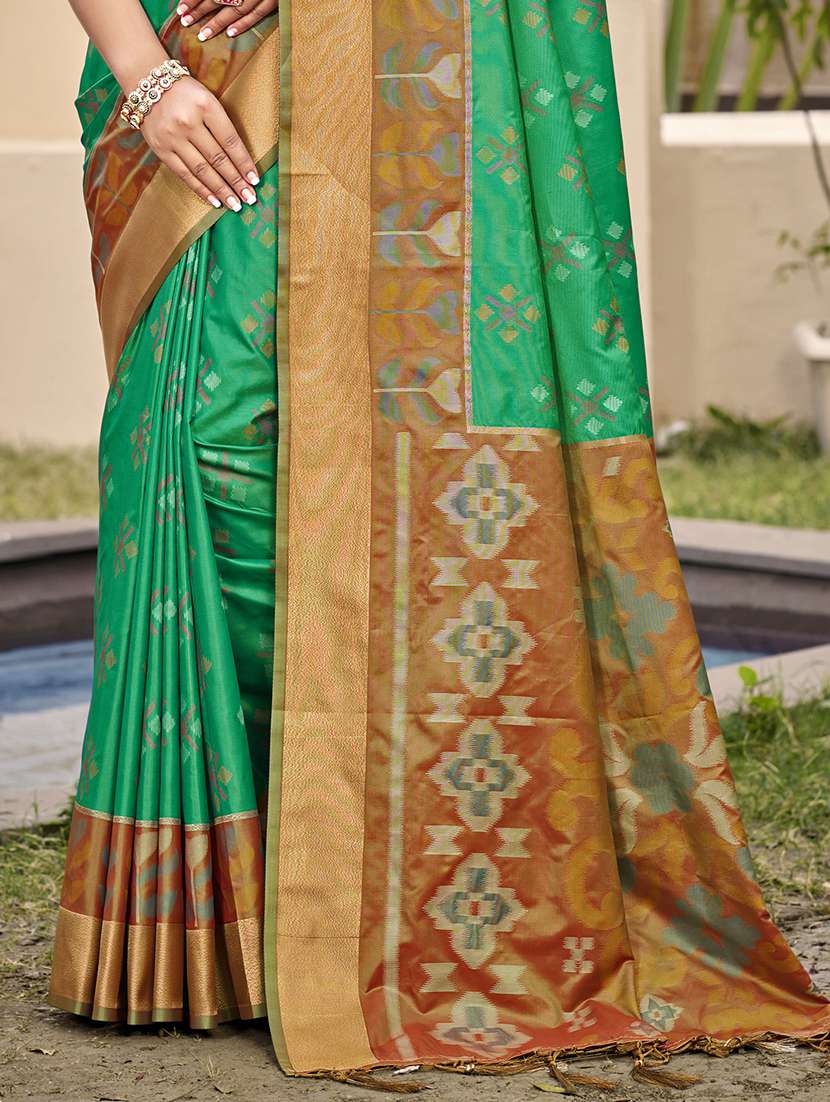 women self design pochampalli saree with blouse - 22018335 -  Standard Image - 3