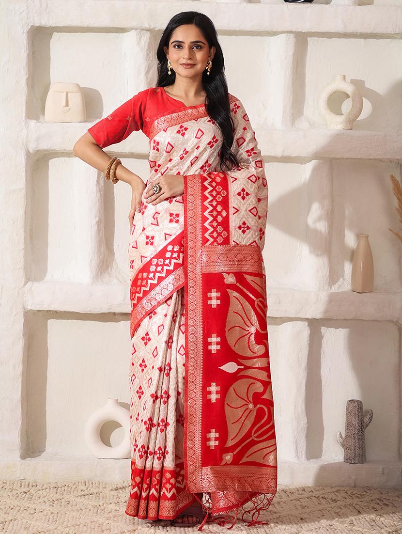 women self design bordered saree with blouse - 22018529 -  Zoom Image - 0