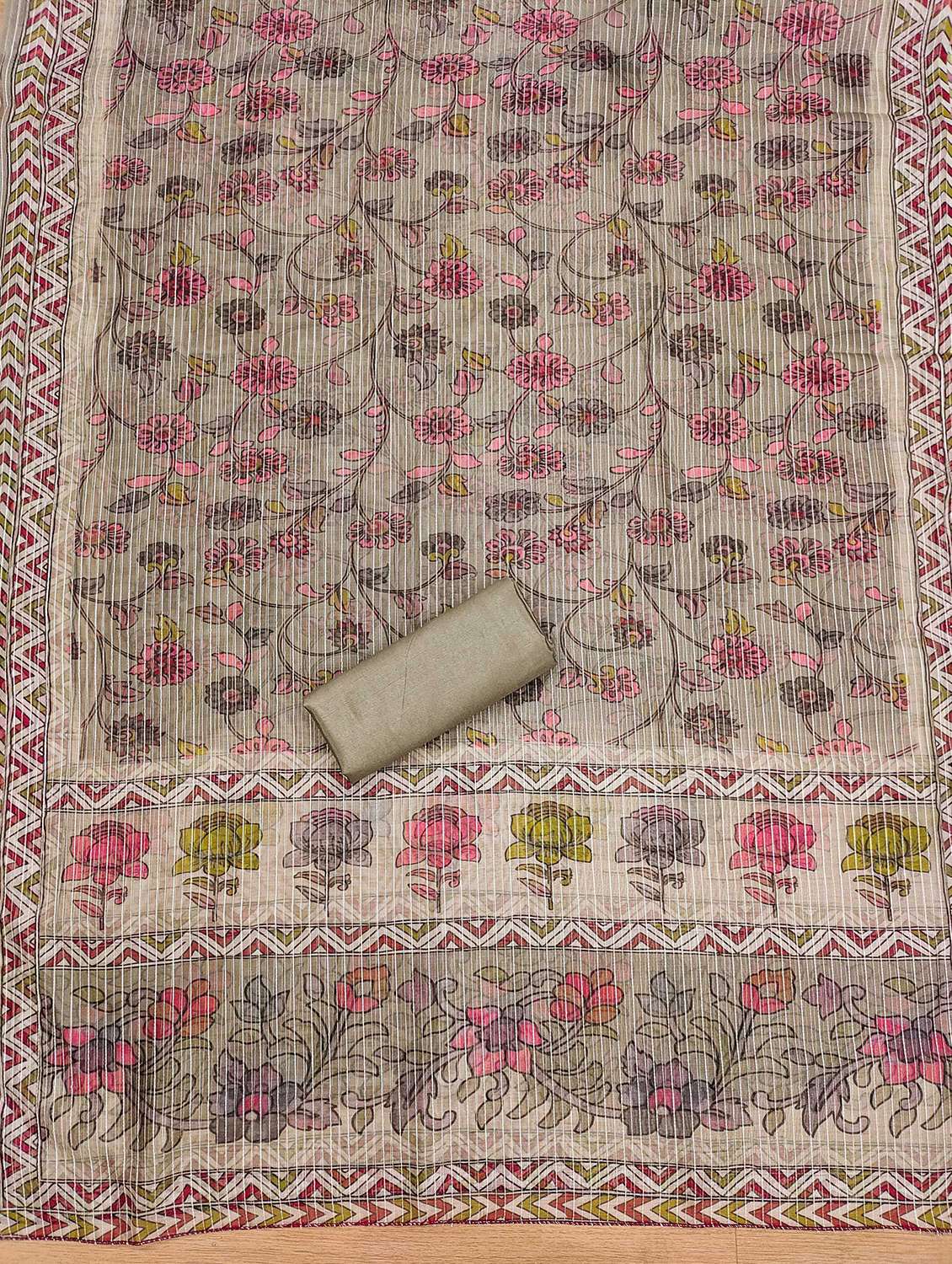 women solid with work embroidered unstitched suit set - 22018797 -  Standard Image - 3