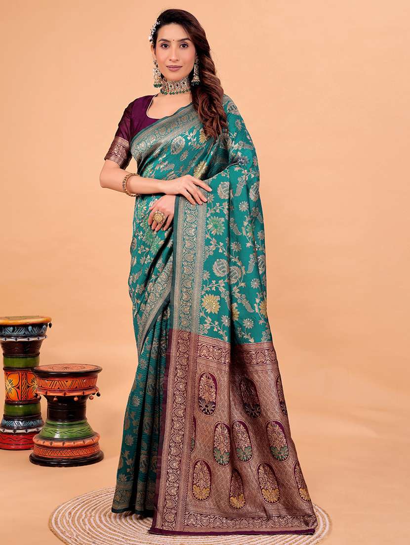 women self design banarasi saree with blouse