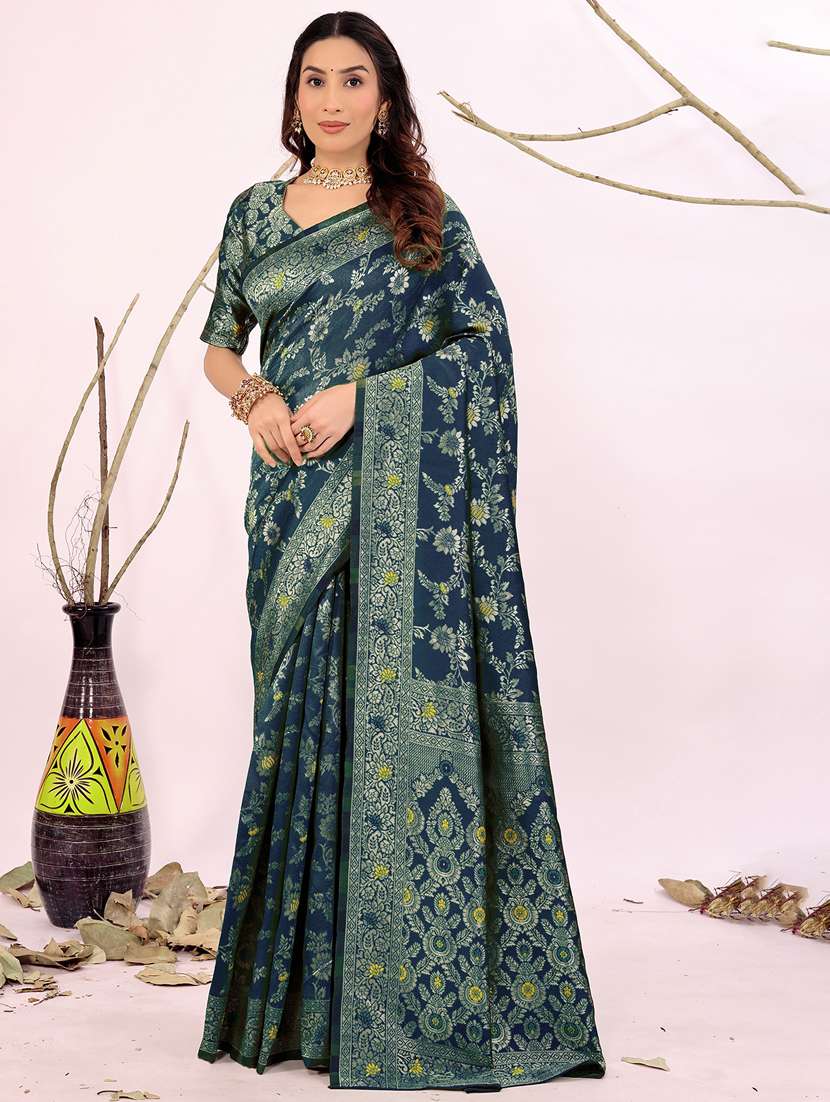women self design banarasi saree with blouse