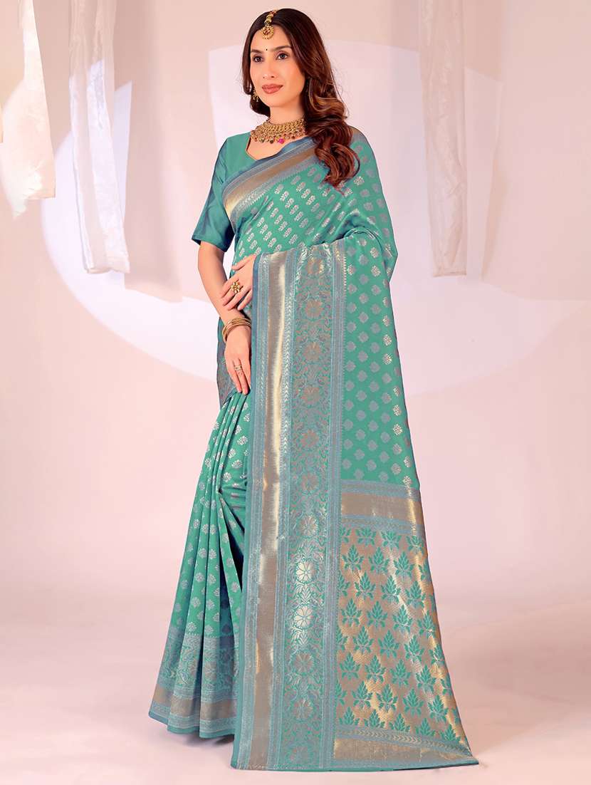women self design banarasi saree with blouse