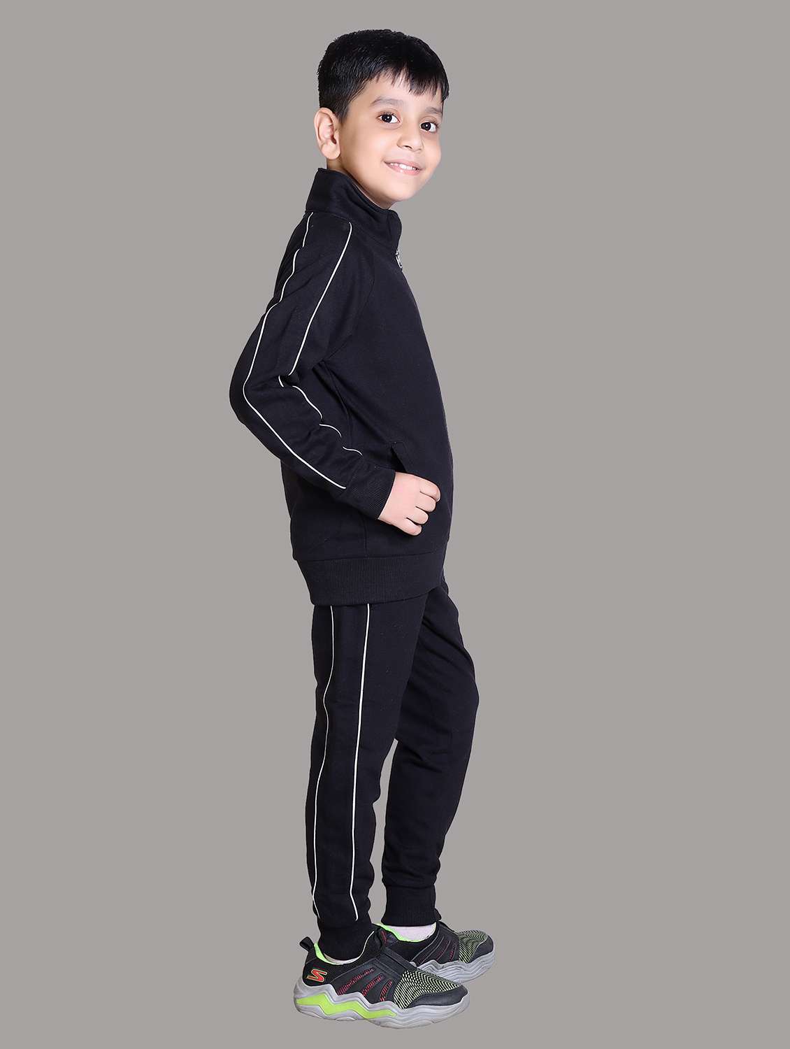 boys color blocked hooded track suit - 22019340 -  Standard Image - 3