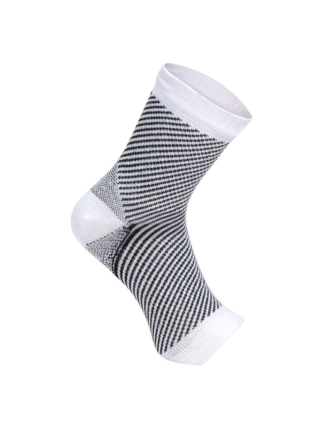 men white striped above ankle length socks