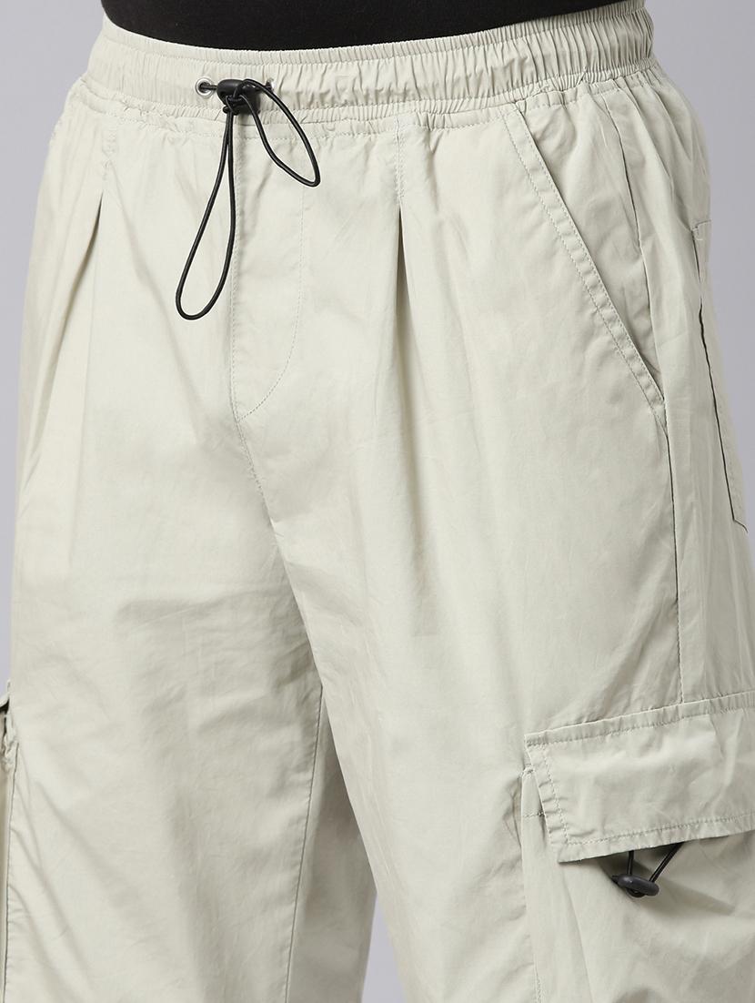 men solid mid rise relaxed fit cargo - 22020094 - Standard Image - 5