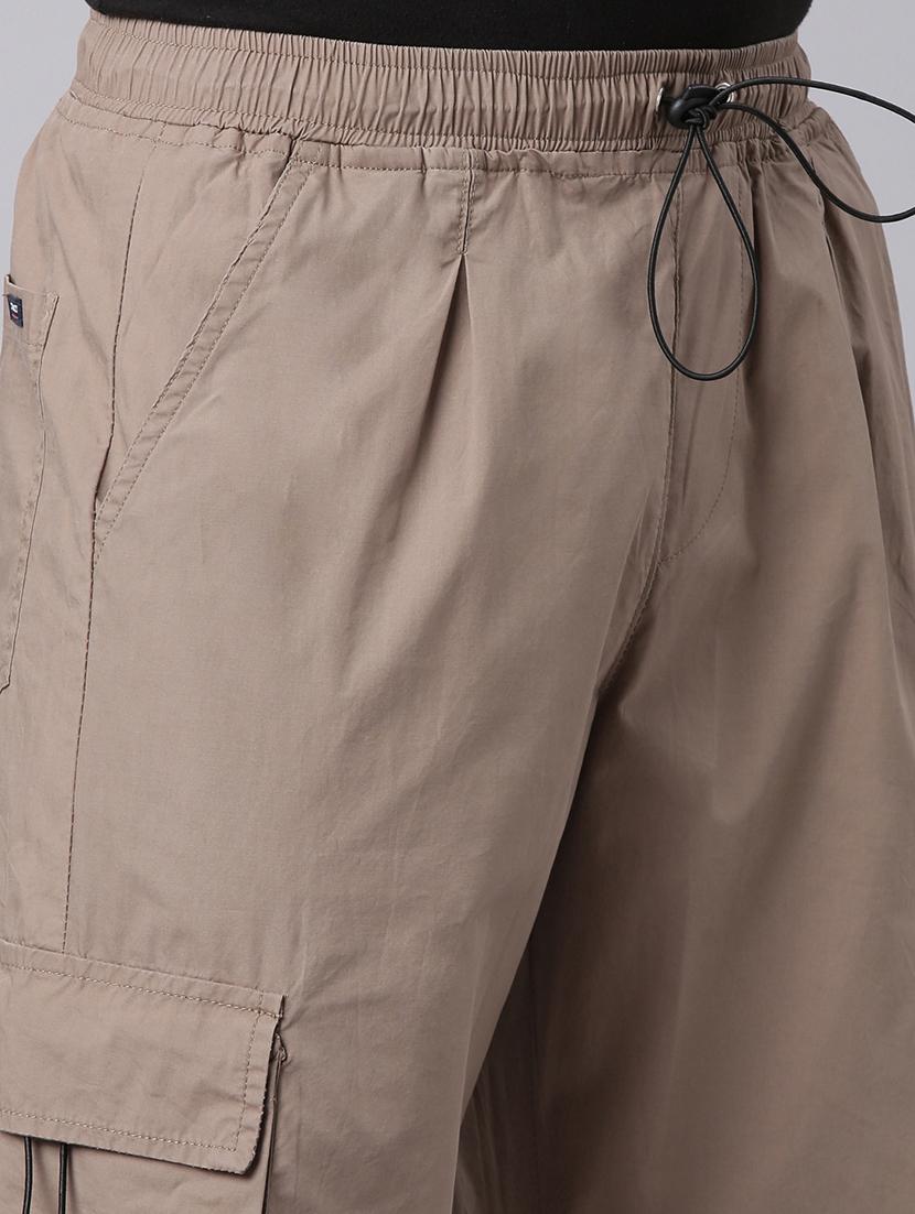 men solid mid rise relaxed fit cargo - 22020097 - Standard Image - 5
