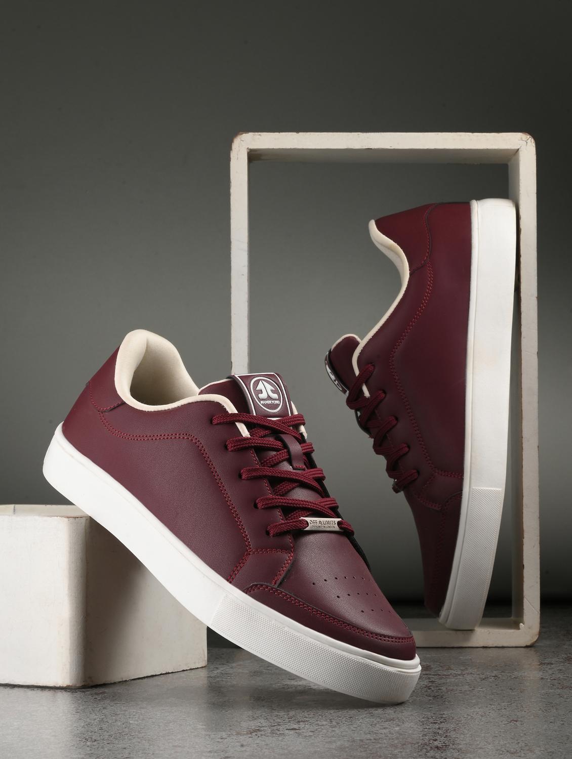 men maroon lace up sneaker