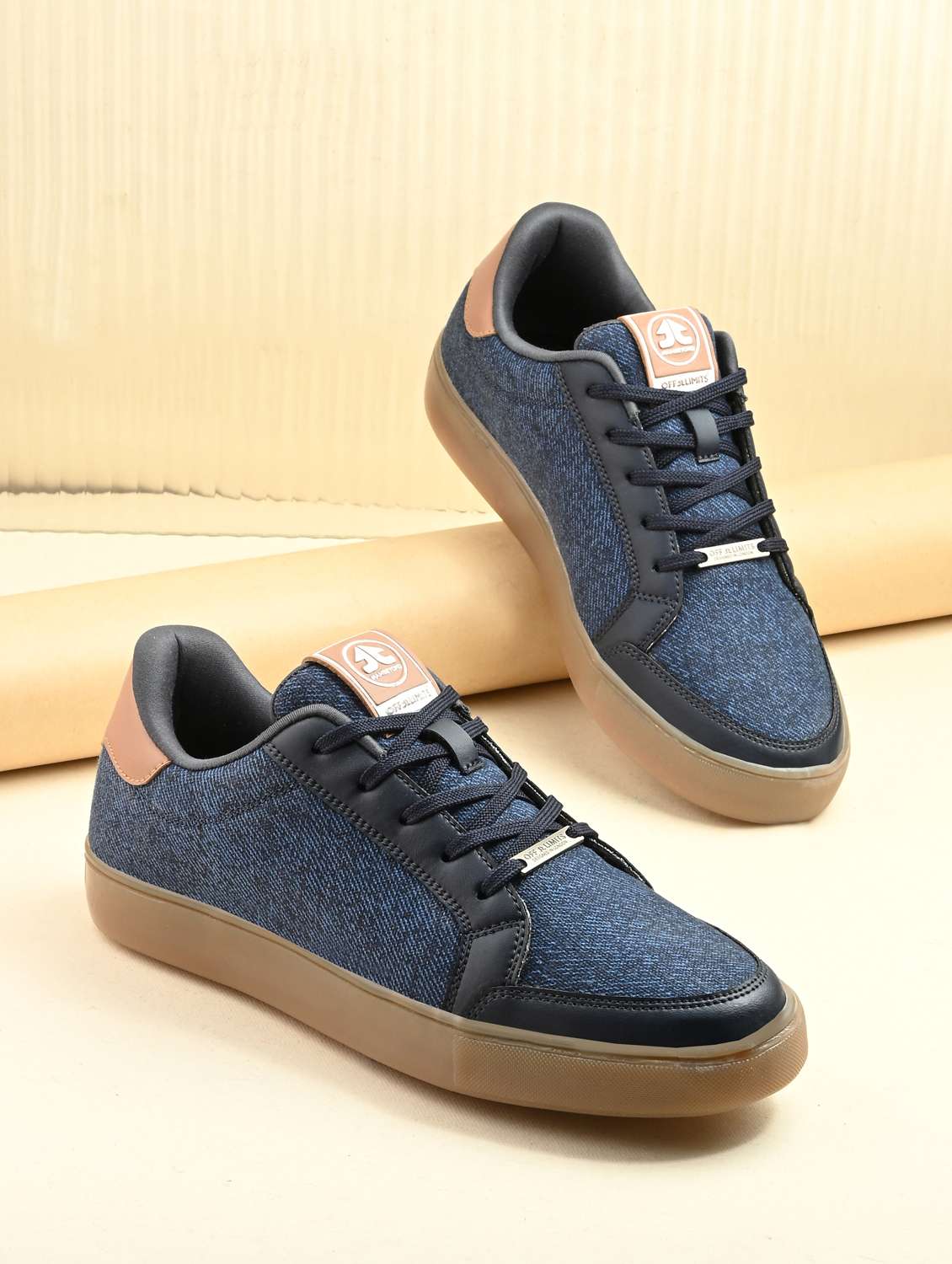 men blue lace up sneaker