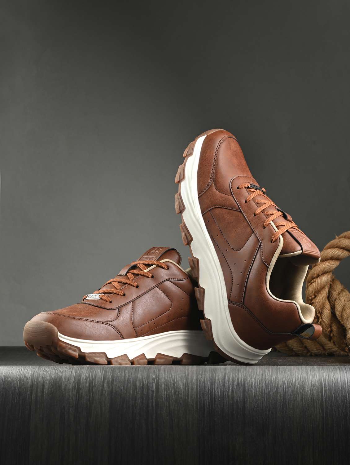 men tan lace up sport shoe