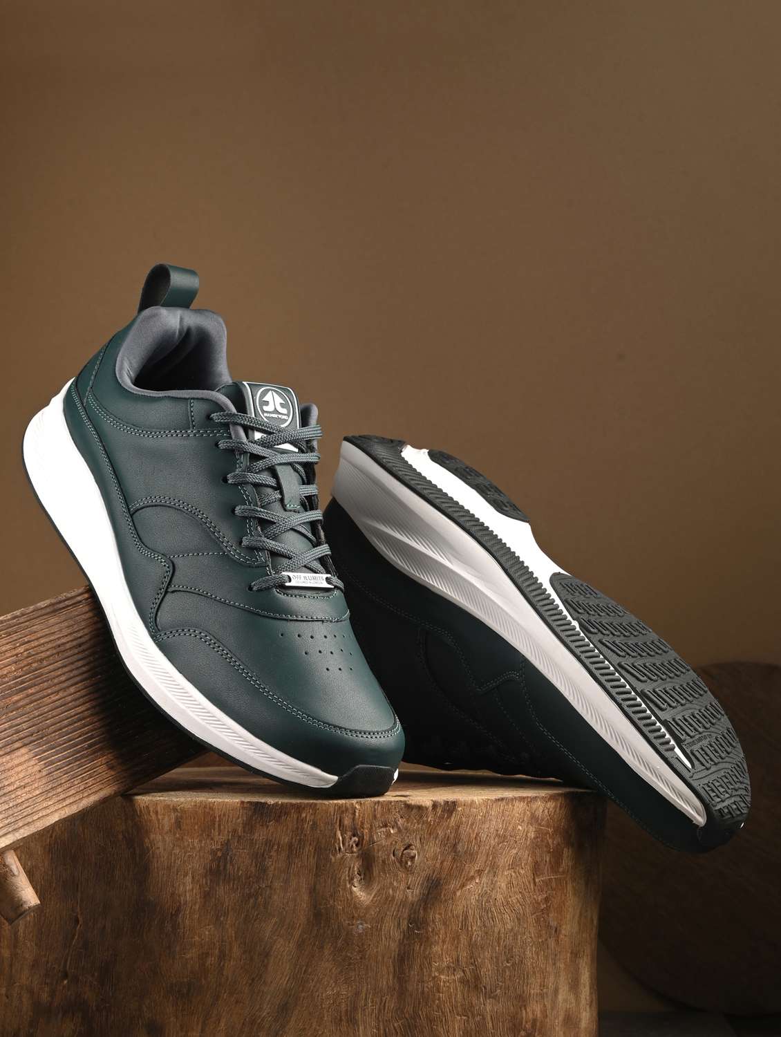 men bottle green solid sport shoe