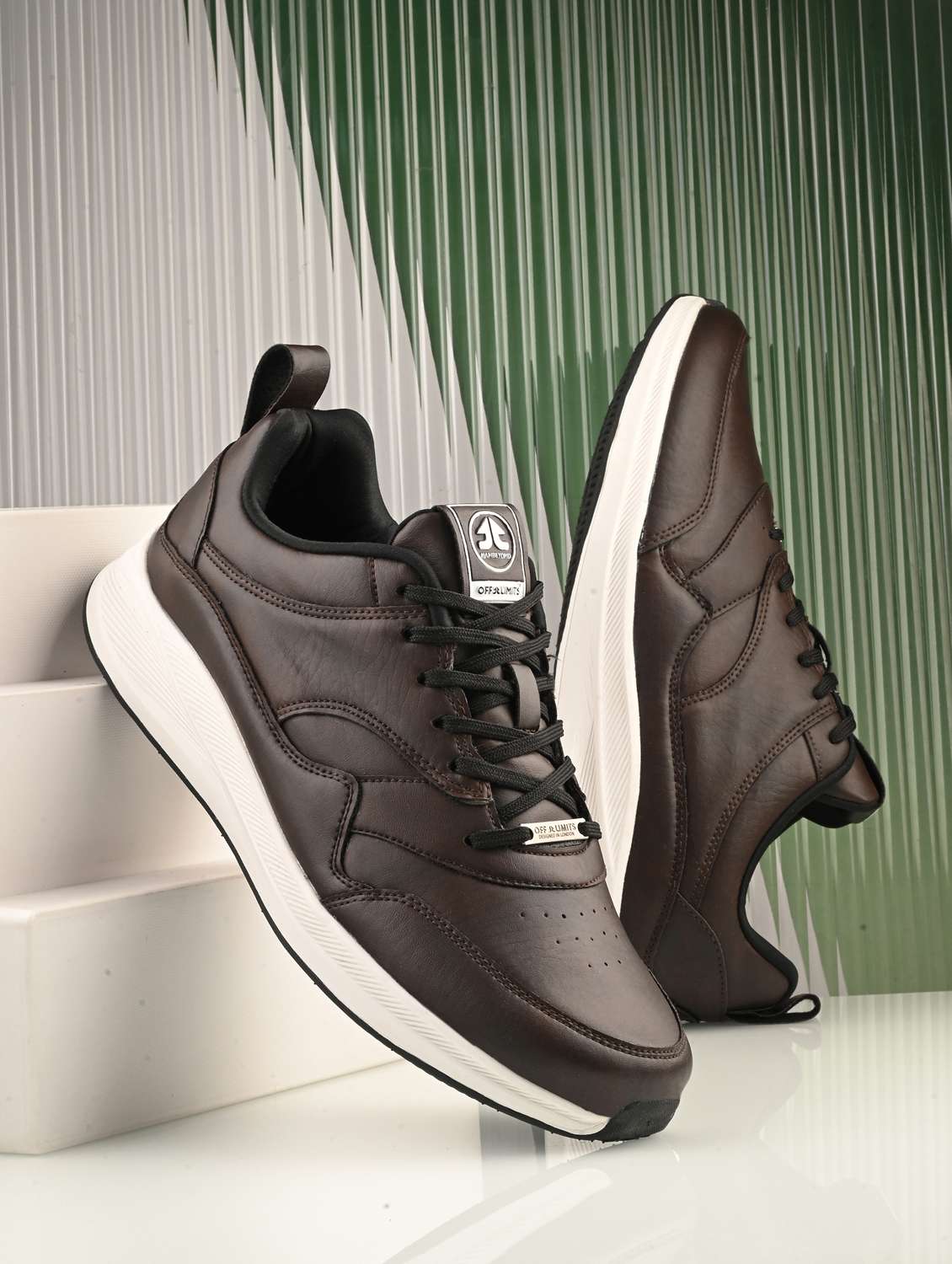 men brown solid sport shoe