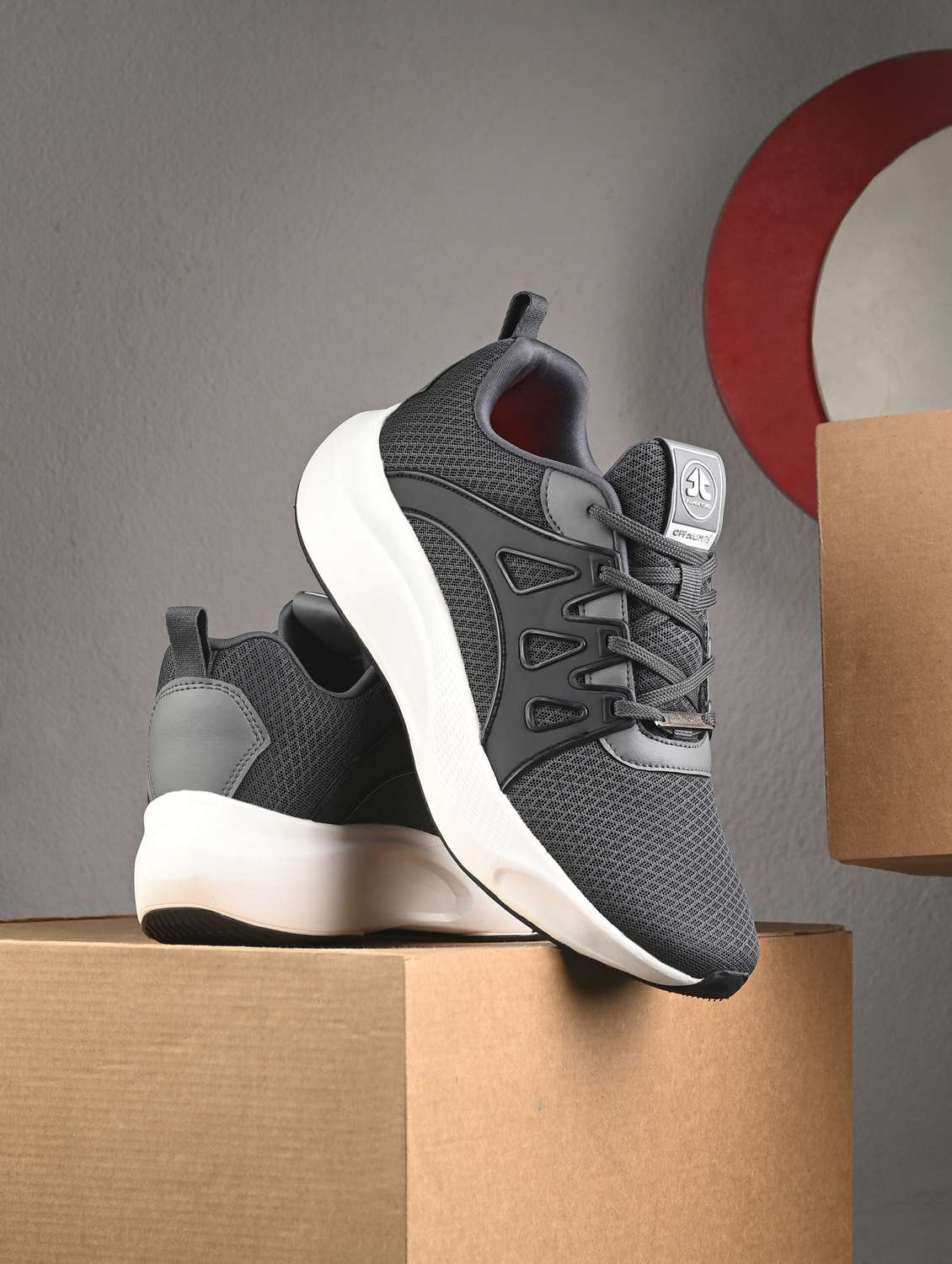 men solid grey sport shoe