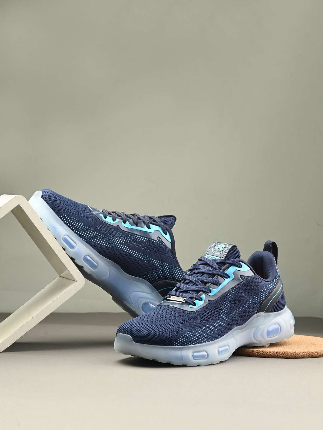 men solid navy blue sport shoe