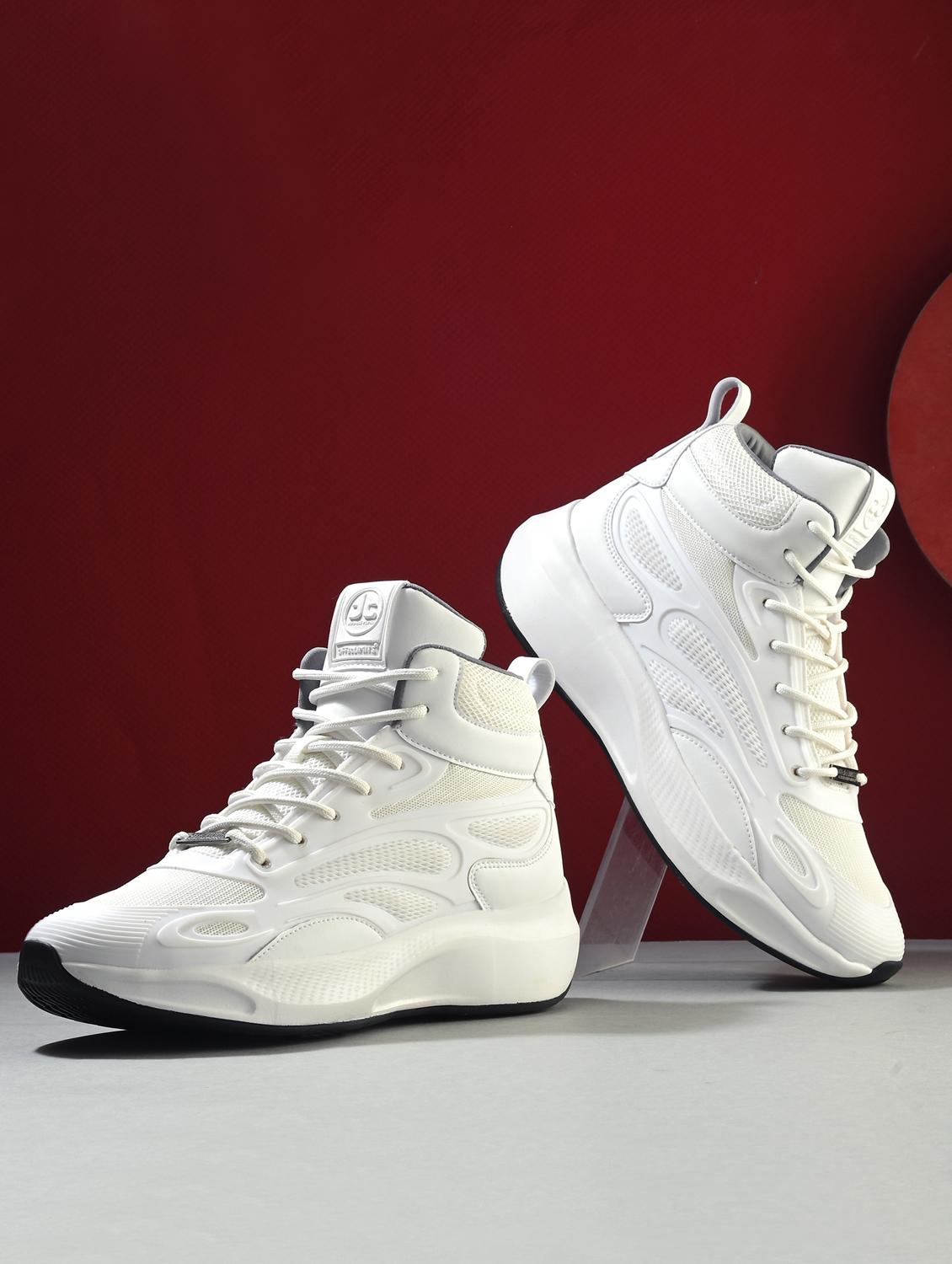 men grey lace up sneaker