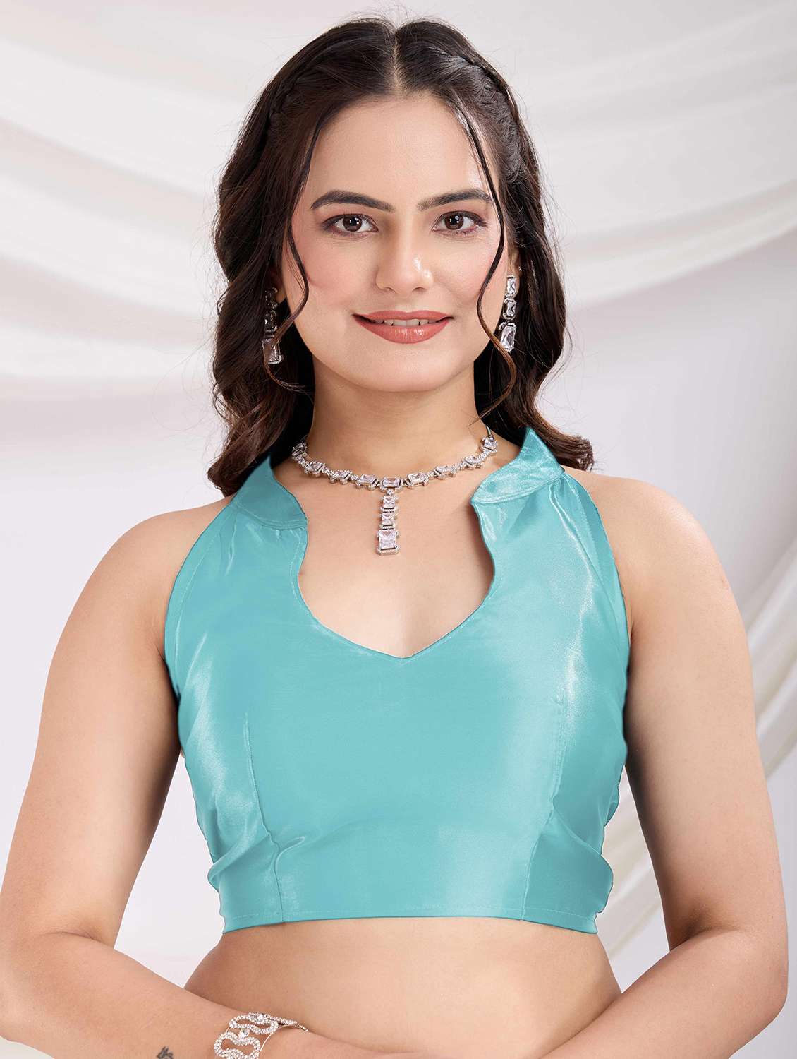 women floral embroidered saree with blouse - 22021310 -  Standard Image - 5