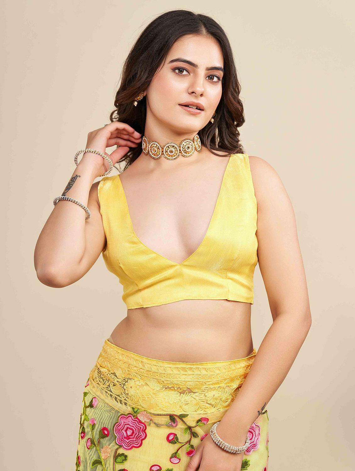 women floral embroidered saree with blouse - 22021360 - Standard Image - 5