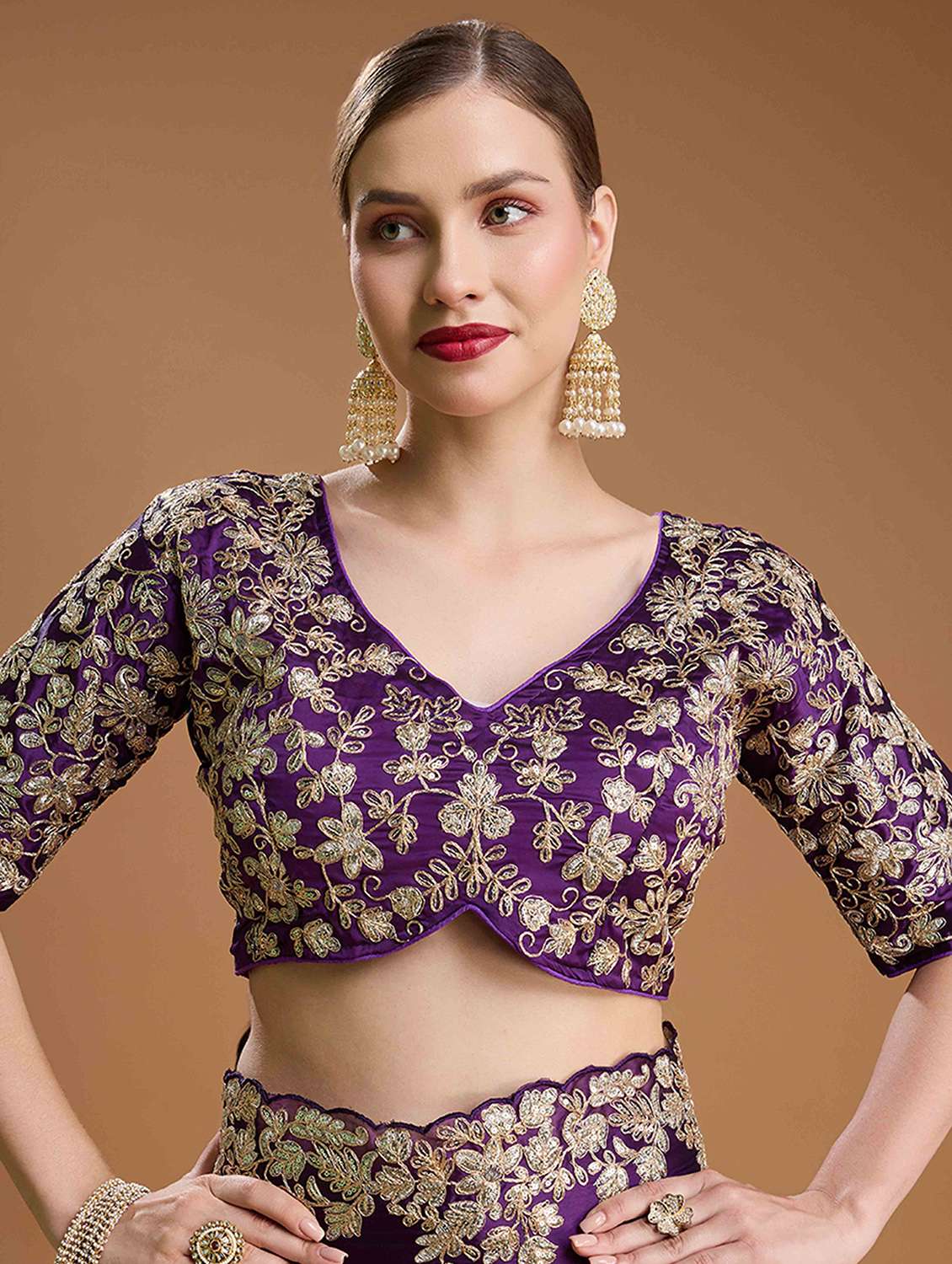 women solid with work embroidered saree with blouse - 22021377 -  Standard Image - 5