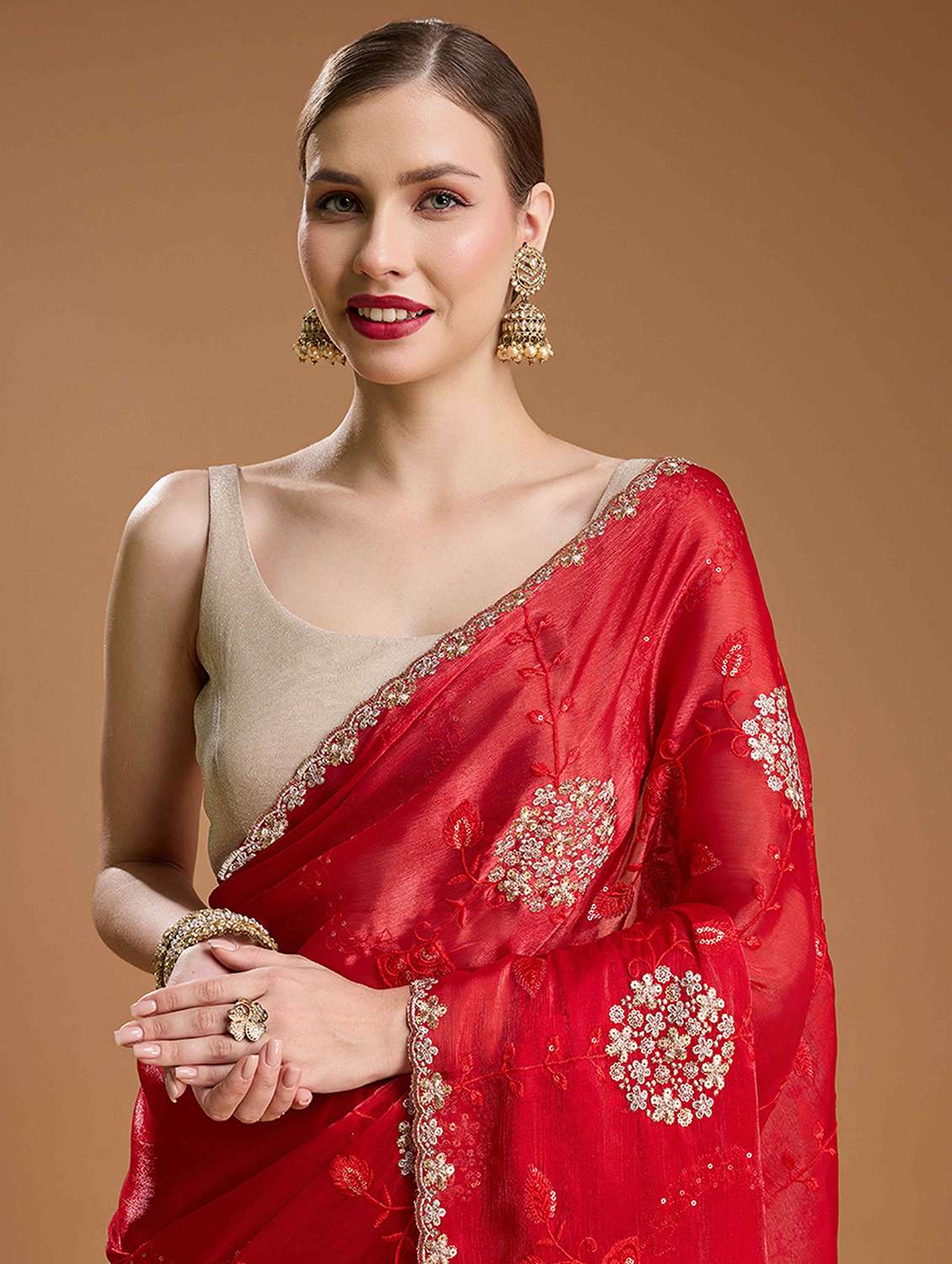 women solid with work embroidered saree with blouse - 22021380 -  Standard Image - 3