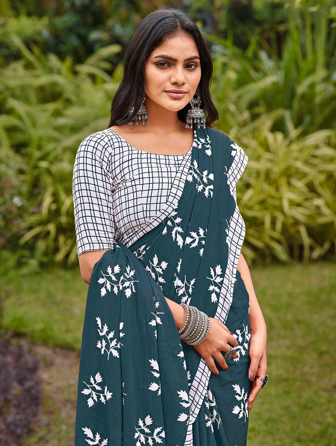 women printed casual wear saree with blouse - 22021401 -  Standard Image - 3