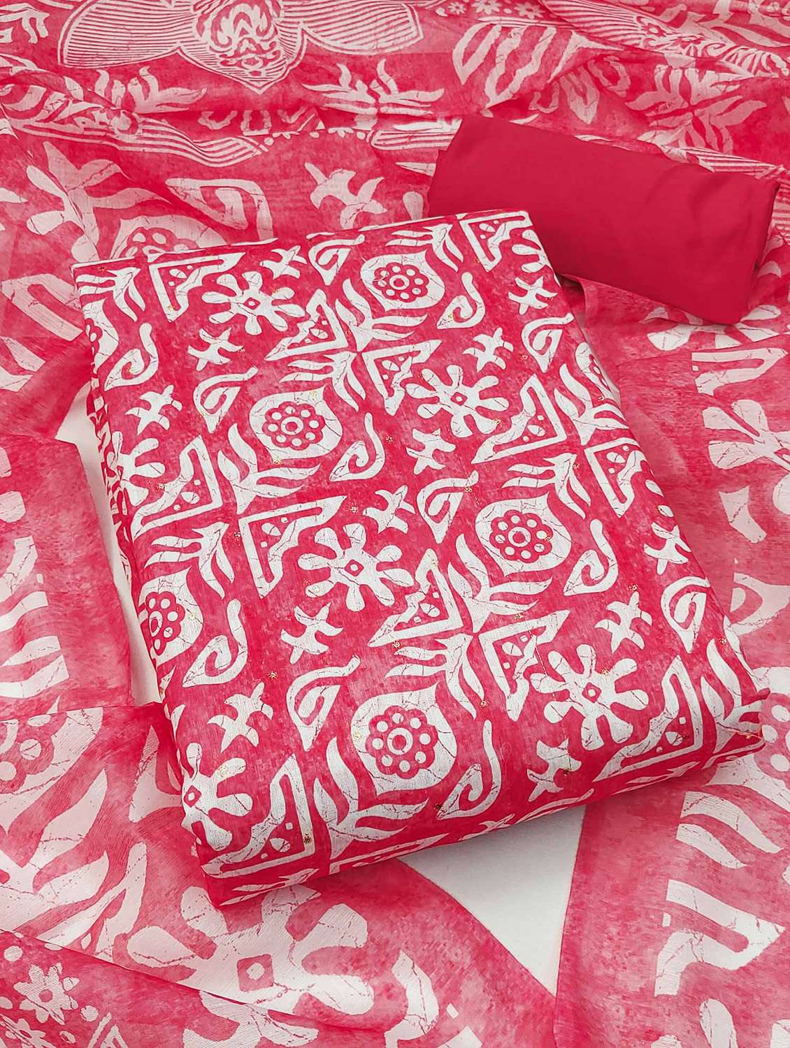 women printed unstitched suit set
