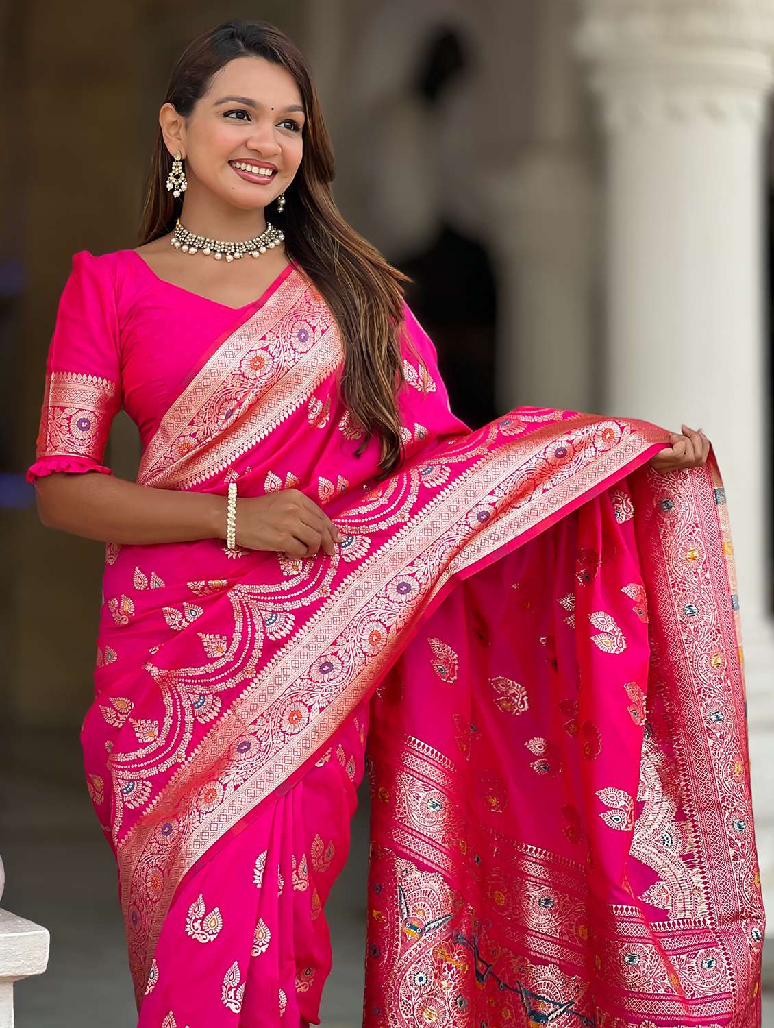 women self design banarasi saree with blouse - 22022389 -  Standard Image - 3