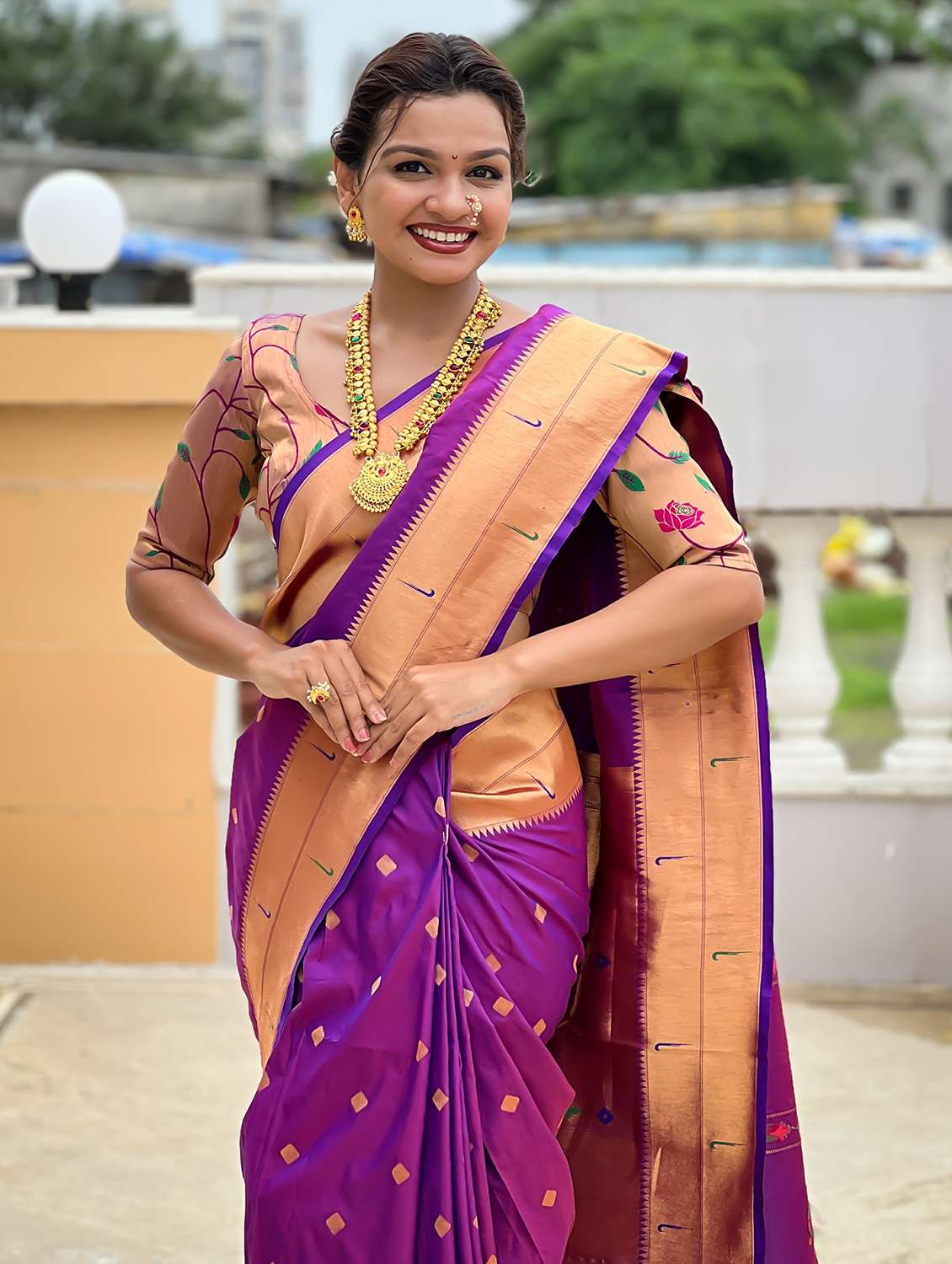 women self design paithani saree with blouse - 22022395 -  Standard Image - 5