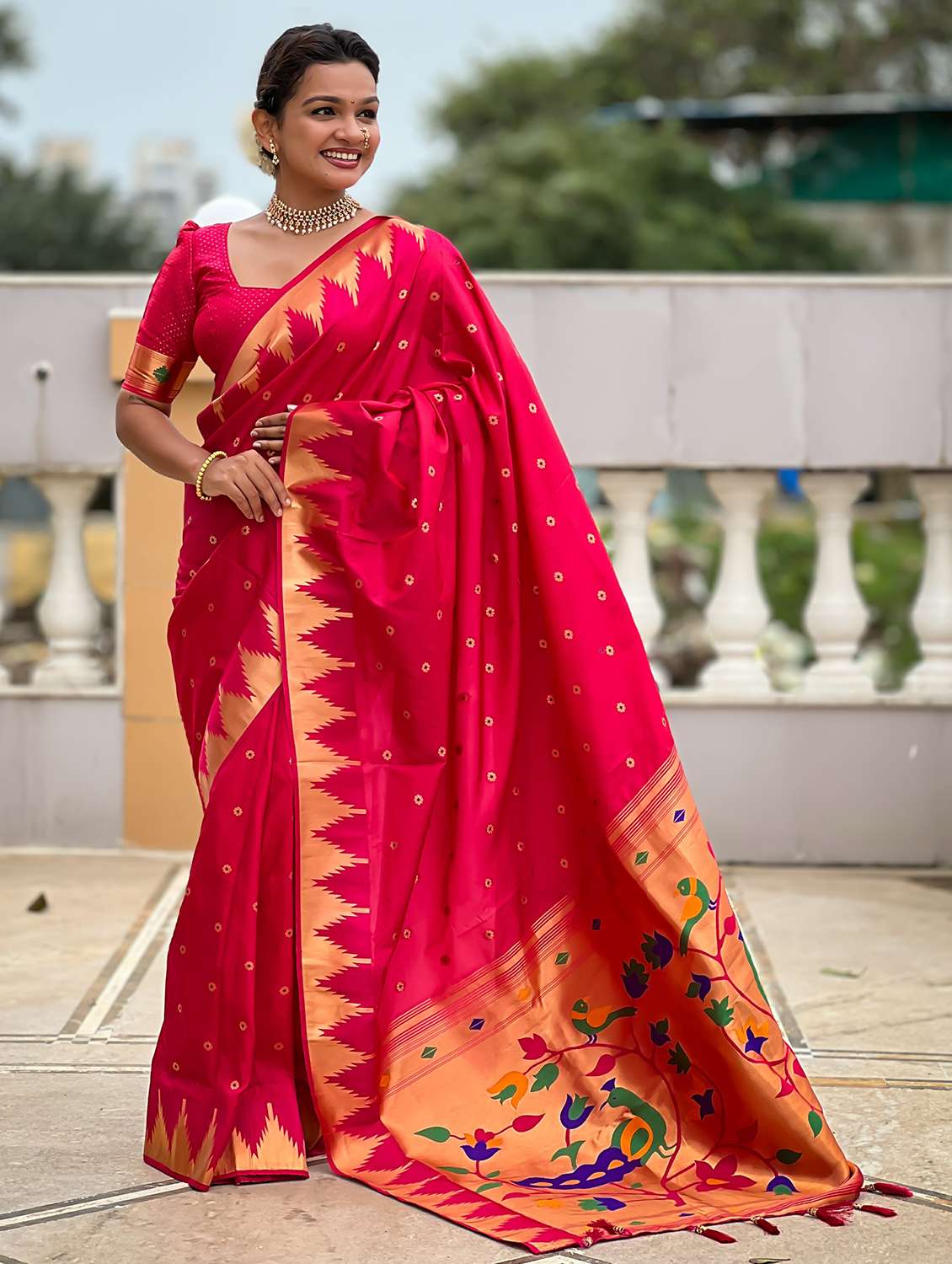 women self design paithani saree with blouse - 22022403 - Zoom Image - 0