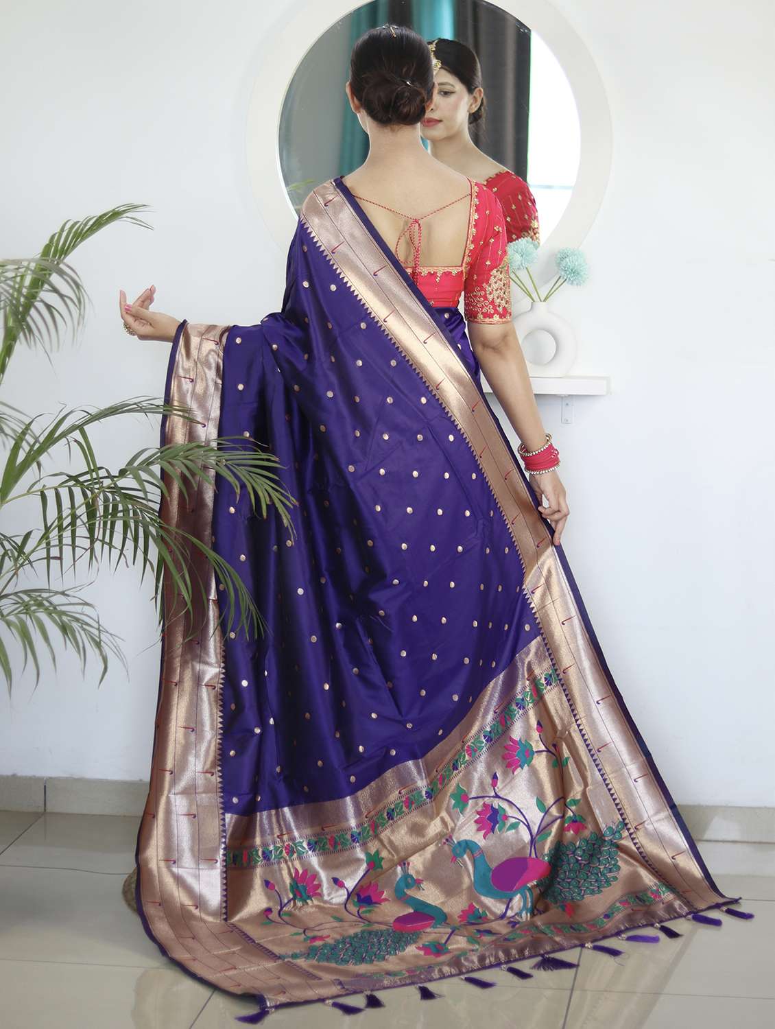 women self design paithani saree with blouse - 22022418 - Standard Image - 3