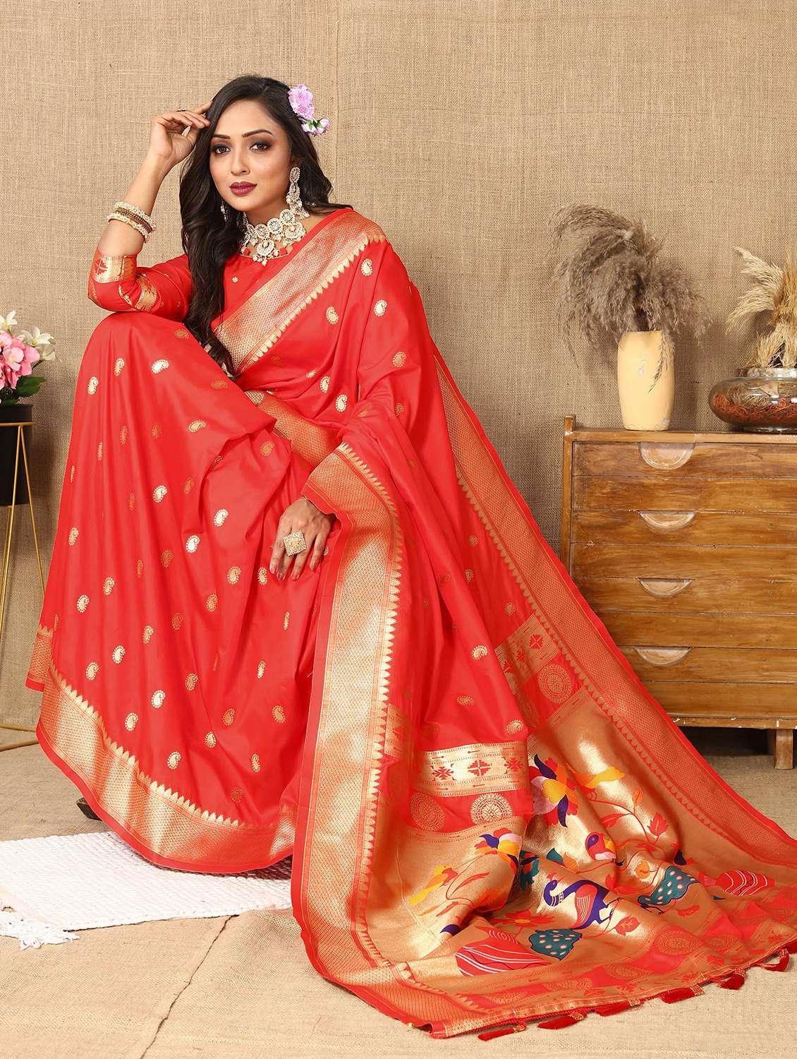 women self design paithani saree with blouse - 22022425 -  Standard Image - 3