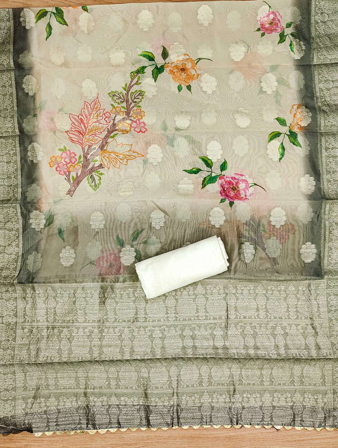 women solid with work embroidered unstitched suit set - 22022457 -  Standard Image - 3